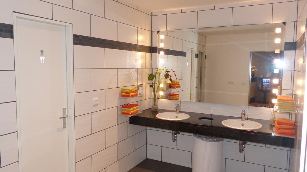 Central Hotel Eschborn Eksteriør bilde
