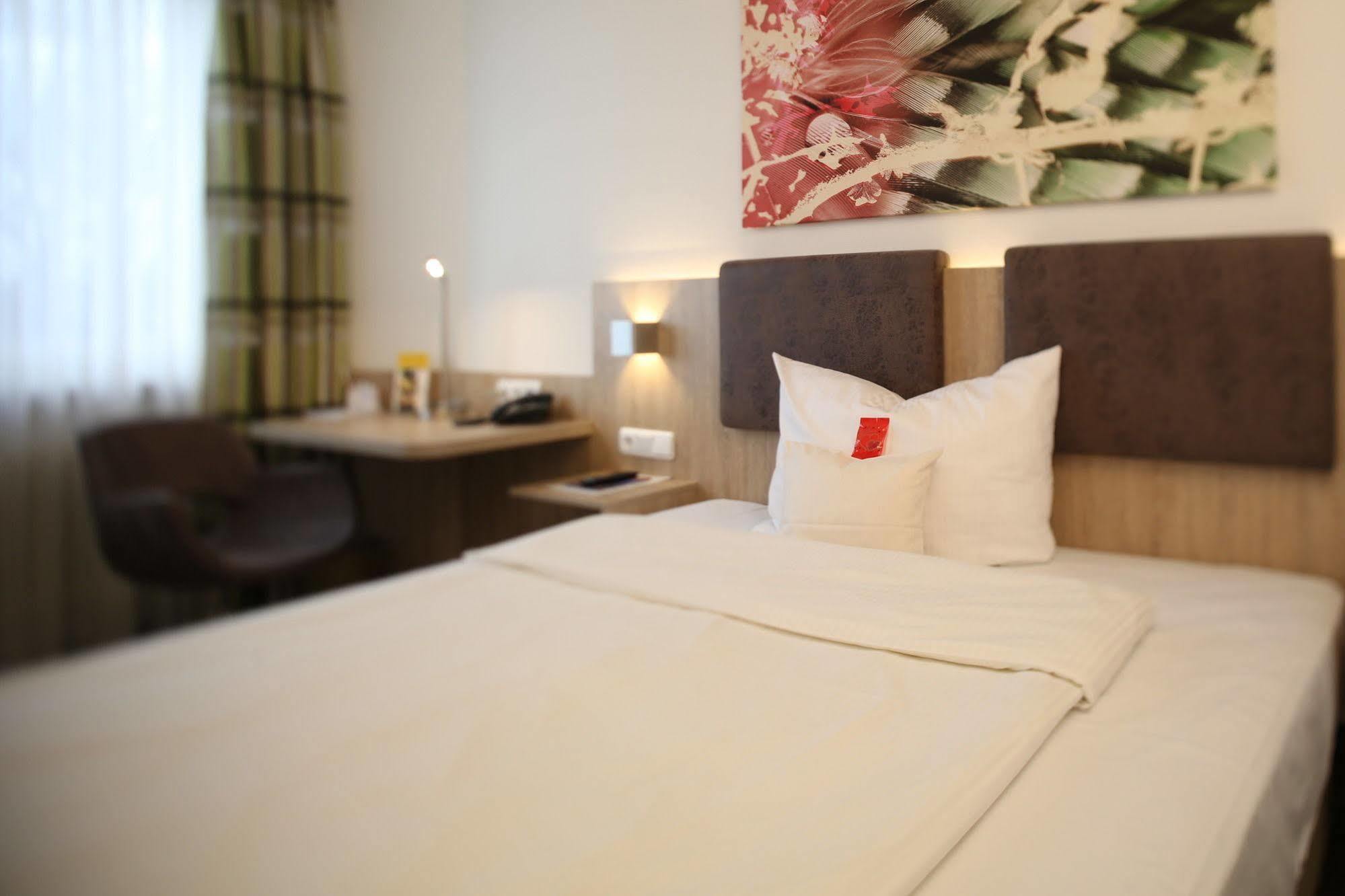 Central Hotel Eschborn Eksteriør bilde