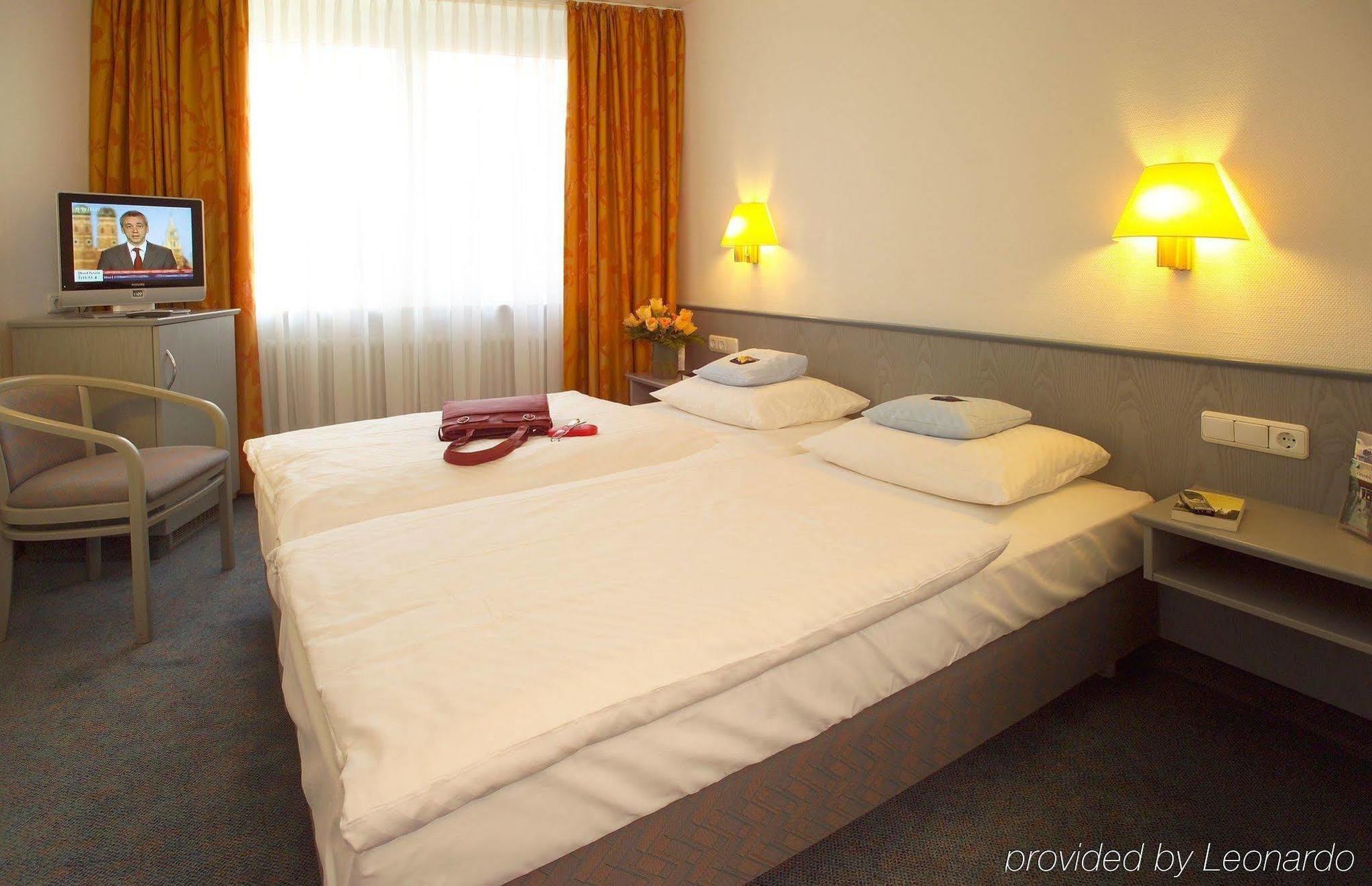 Central Hotel Eschborn Eksteriør bilde